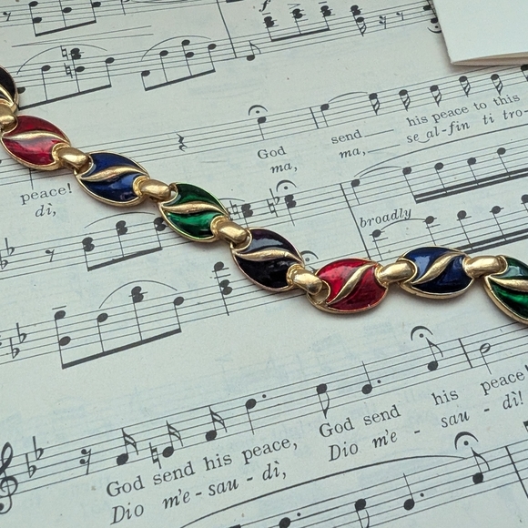 Elegant Multicolor Gold-Tone Bracelet - Picture 2 of 7